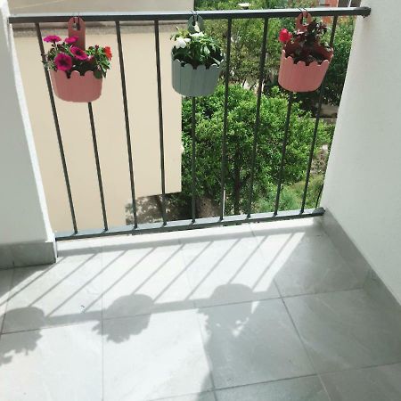 Apartman Grey 2 Minutes From Sea Apartment Makarska Luaran gambar