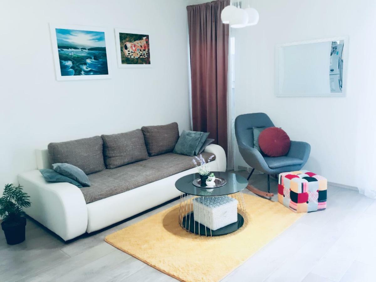 Apartman Grey 2 Minutes From Sea Apartment Makarska Luaran gambar