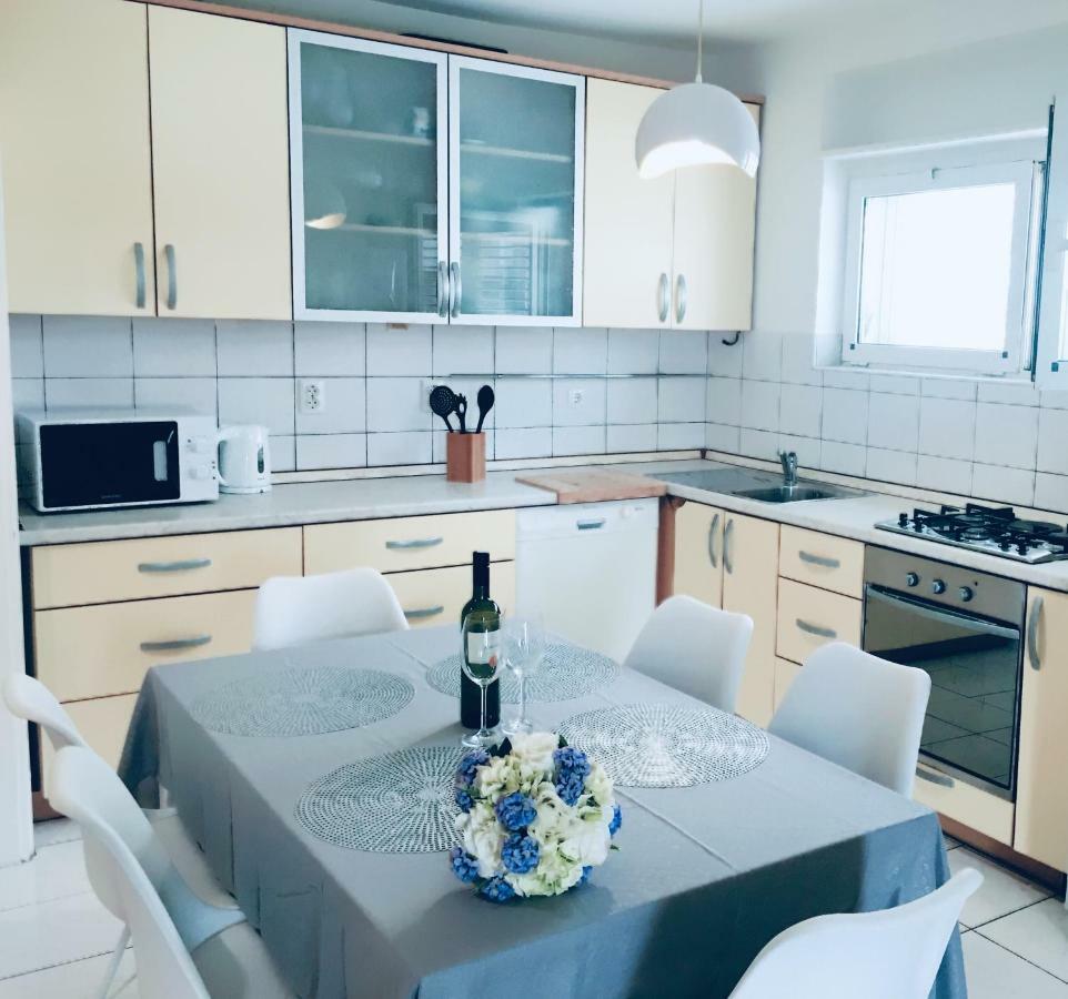 Apartman Grey 2 Minutes From Sea Apartment Makarska Luaran gambar