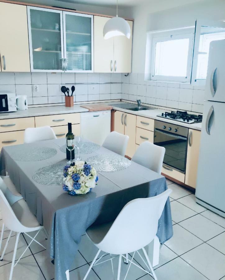 Apartman Grey 2 Minutes From Sea Apartment Makarska Luaran gambar